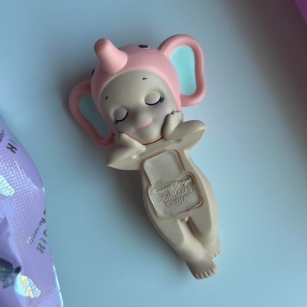 Authentic Sonny Angel Dreaming Hipper Elephant- new, unused